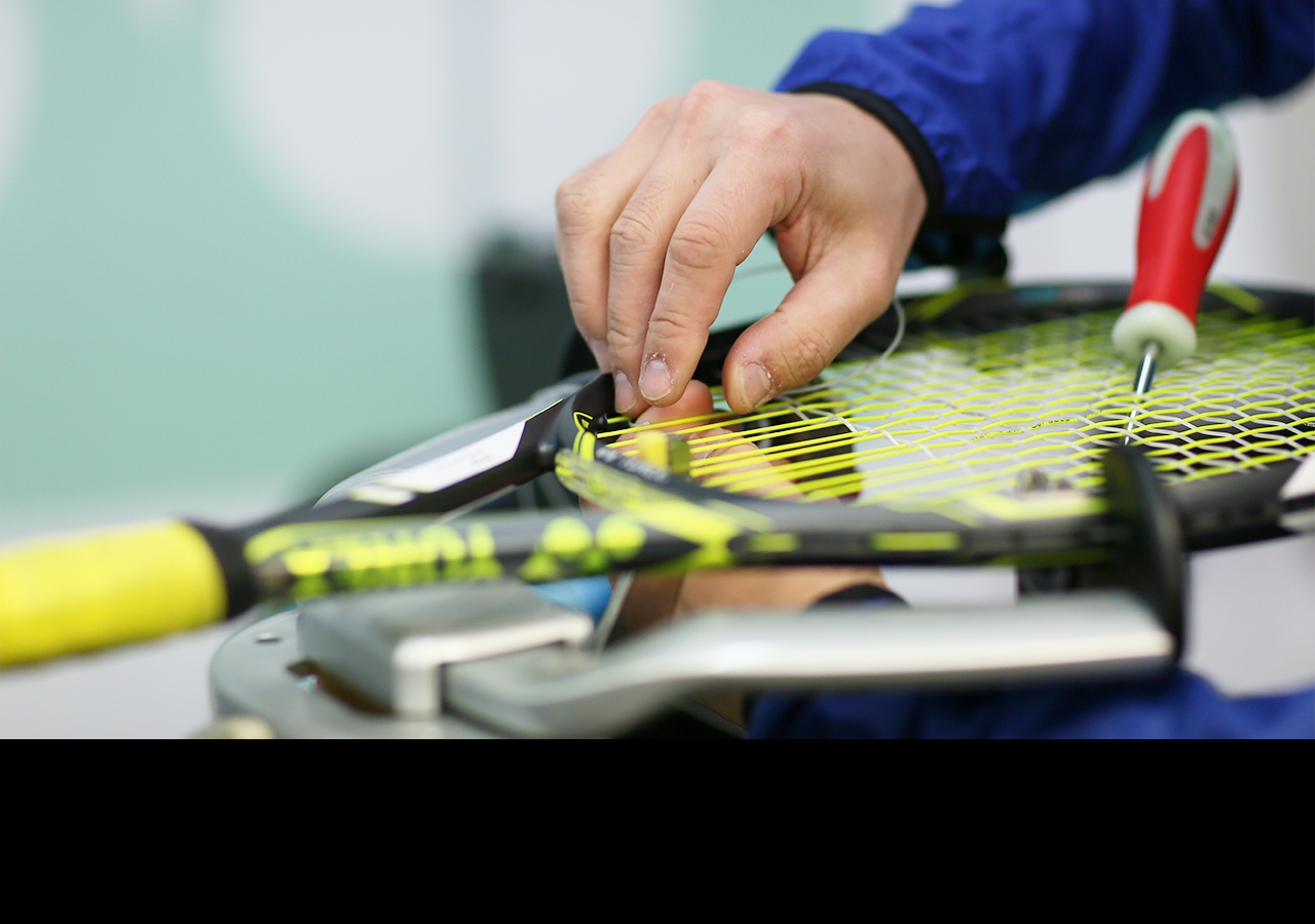 YONEX STRINGING TEAM