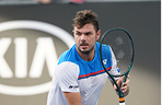 Stan Wawrinka acknowledging the crowd courtside