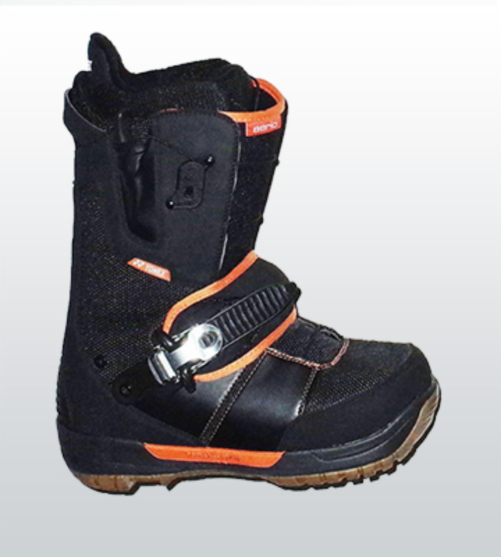History - accublade® 進化の歴史 | YONEX SNOWBOARD