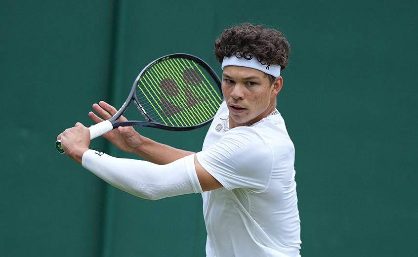 高まるファンの熱。眠らぬ街ニューヨークにチームヨネックス集結